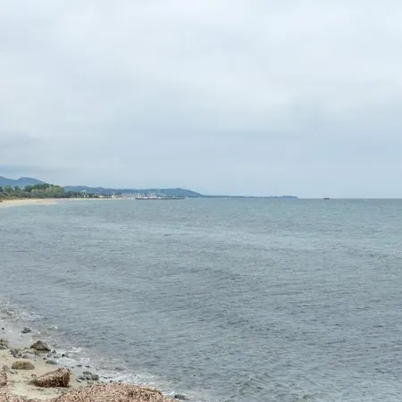 T3 Bord De - Vue à 500 M De La Plage- Piscine Chauffée A Casetta Di A Cervione