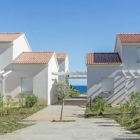 T3 Bord De - Vue à 500 M De La Plage- Piscine Chauffée A Casetta Di A Cervione