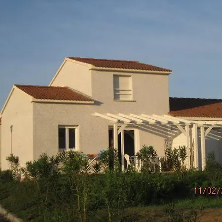 T3 Bord De - Vue A 500 M De La Plage- Piscine Chauffee A Casetta Di A Ferienhaus Cervione